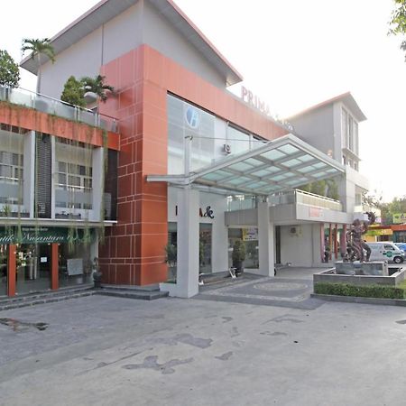 Reddoorz Premium Near Sleman City Hall Yogyakarta Kültér fotó