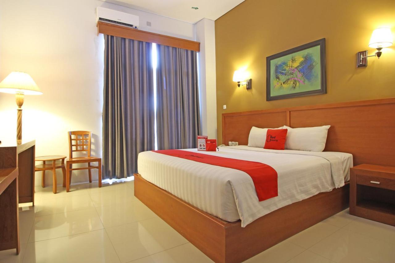 Reddoorz Premium Near Sleman City Hall Yogyakarta Kültér fotó