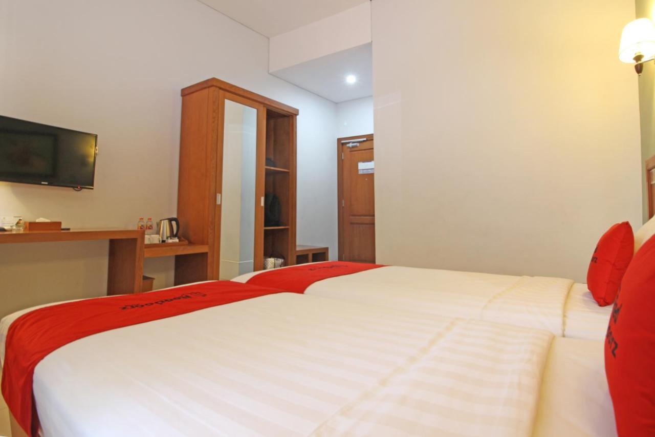 Reddoorz Premium Near Sleman City Hall Yogyakarta Kültér fotó