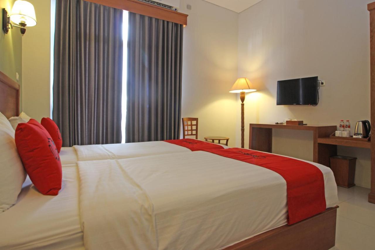 Reddoorz Premium Near Sleman City Hall Yogyakarta Kültér fotó