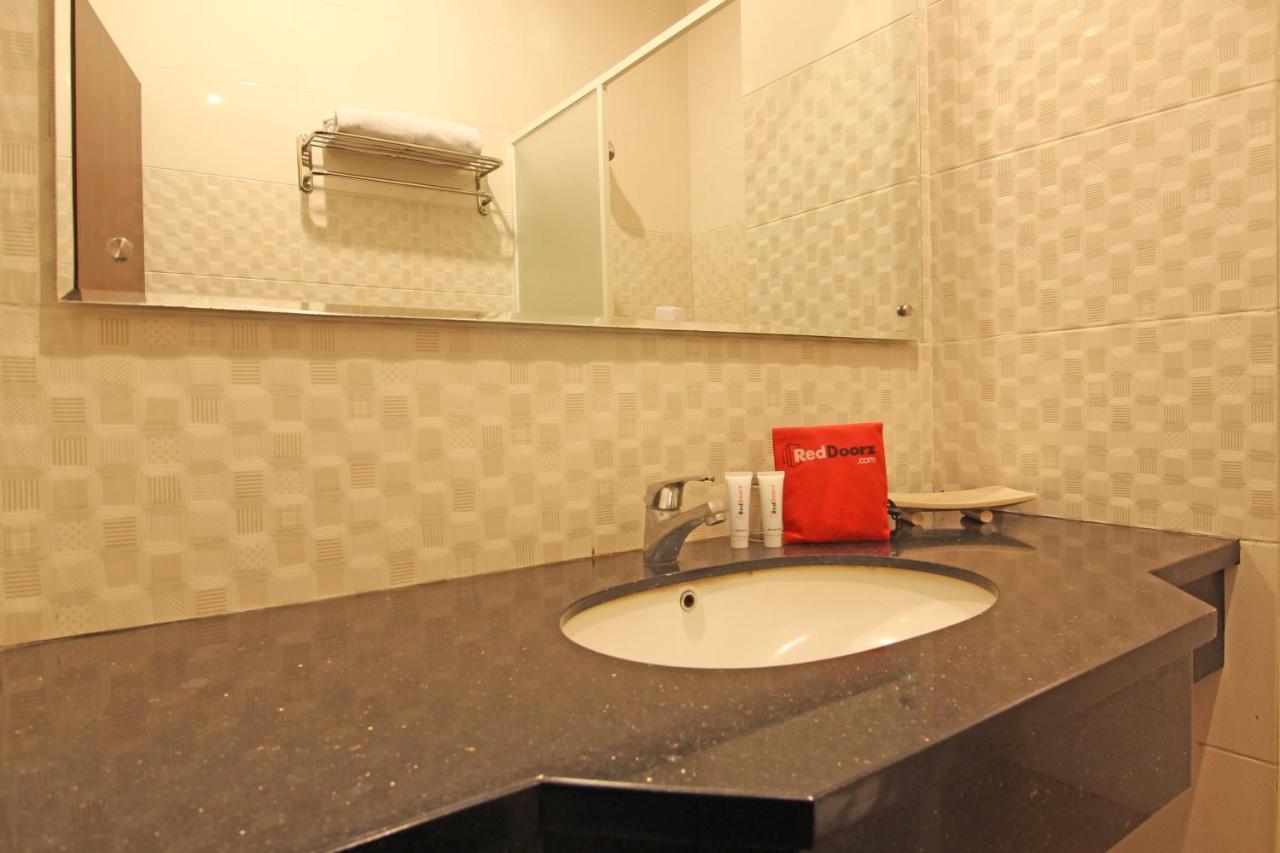 Reddoorz Premium Near Sleman City Hall Yogyakarta Kültér fotó
