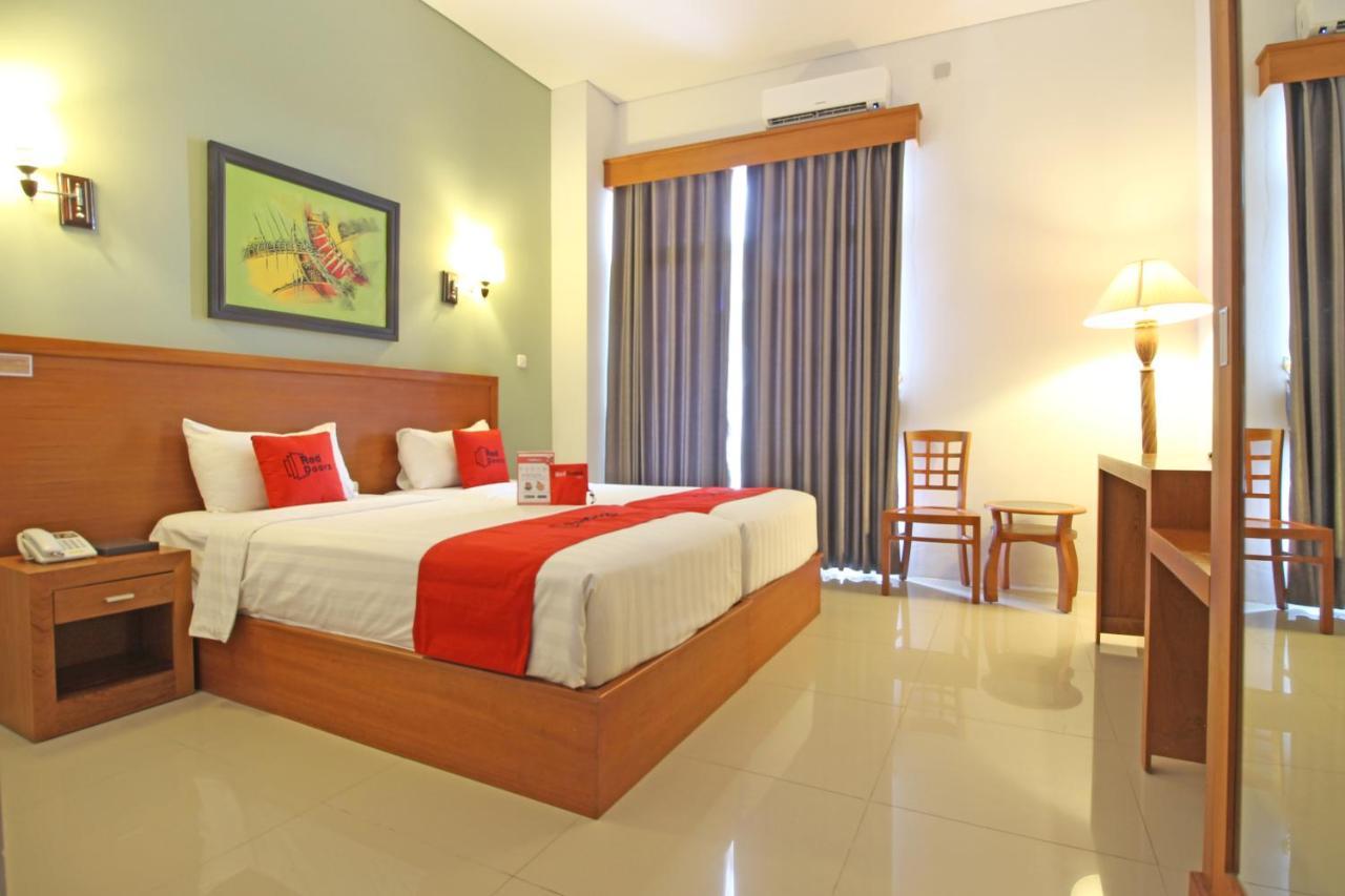 Reddoorz Premium Near Sleman City Hall Yogyakarta Kültér fotó